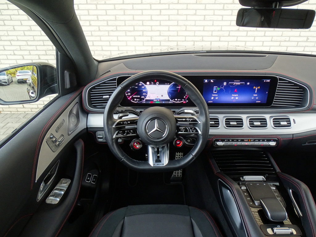 48241794-7.jpg